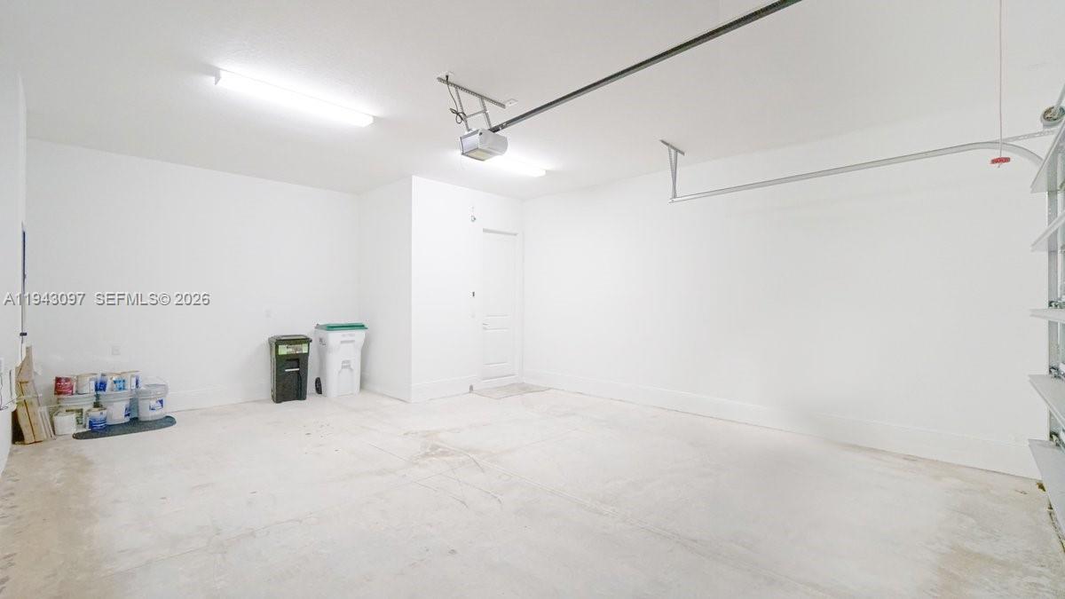 8725 Parkland Bay Dr Parkland, FL 33076