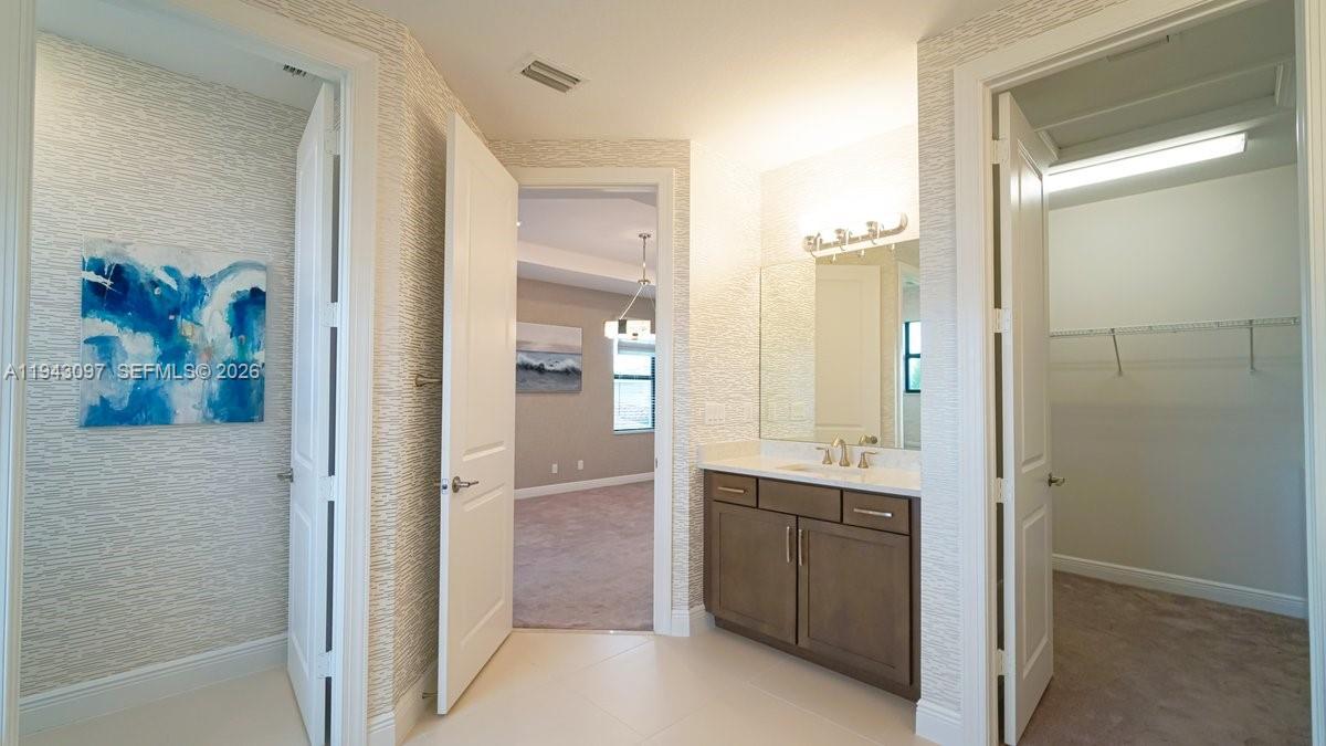 8725 Parkland Bay Dr Parkland, FL 33076