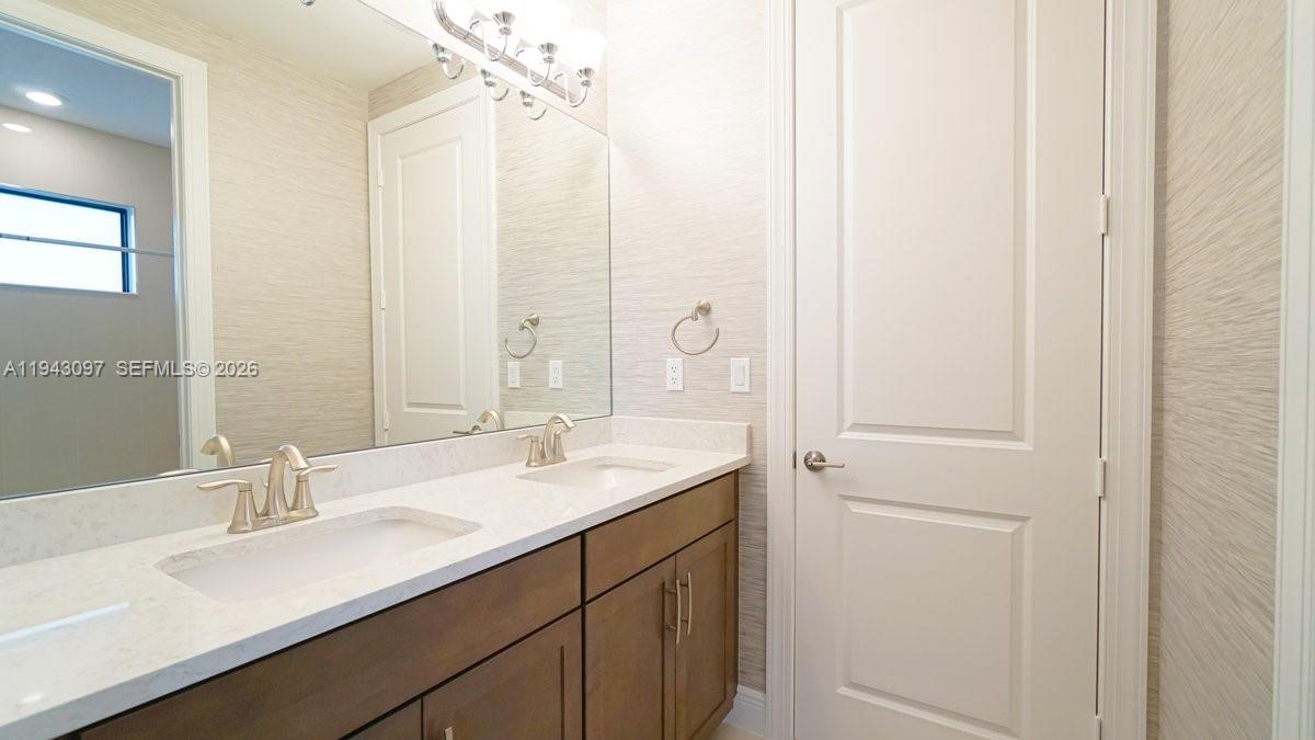 8725 Parkland Bay Dr Parkland, FL 33076