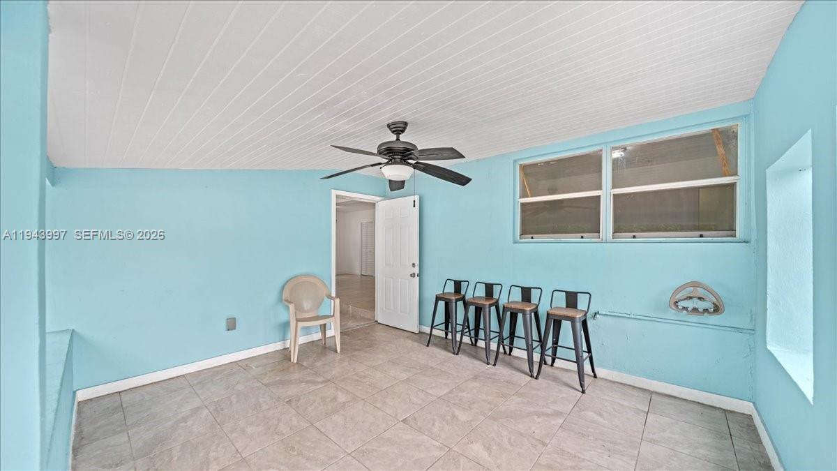 18502 NW 23rd Ct Miami Gardens, FL 33056