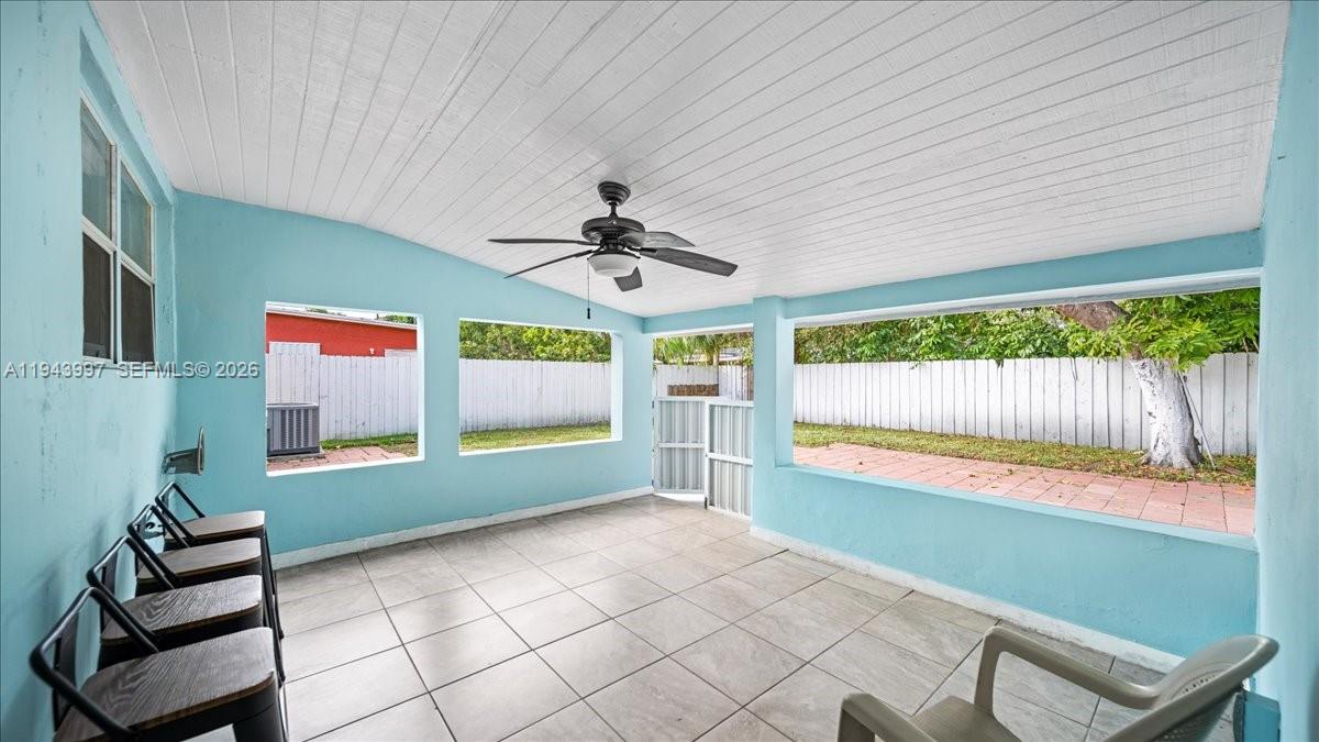 18502 NW 23rd Ct Miami Gardens, FL 33056