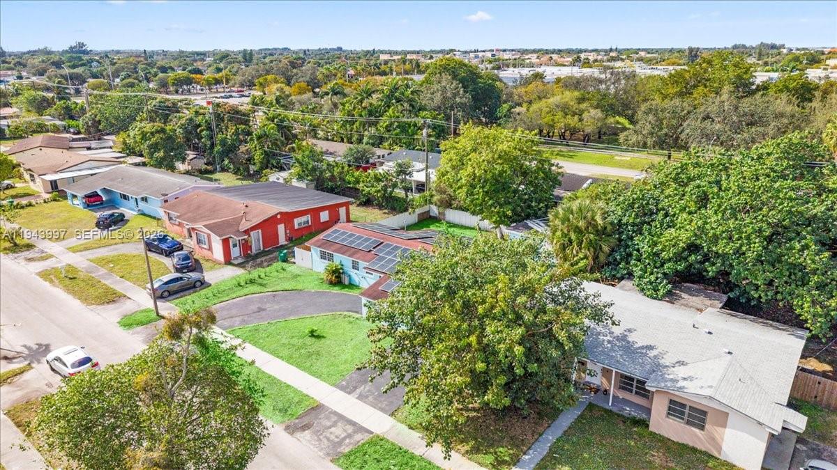 18502 NW 23rd Ct Miami Gardens, FL 33056