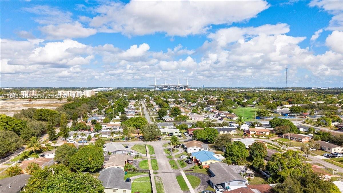 18502 NW 23rd Ct Miami Gardens, FL 33056