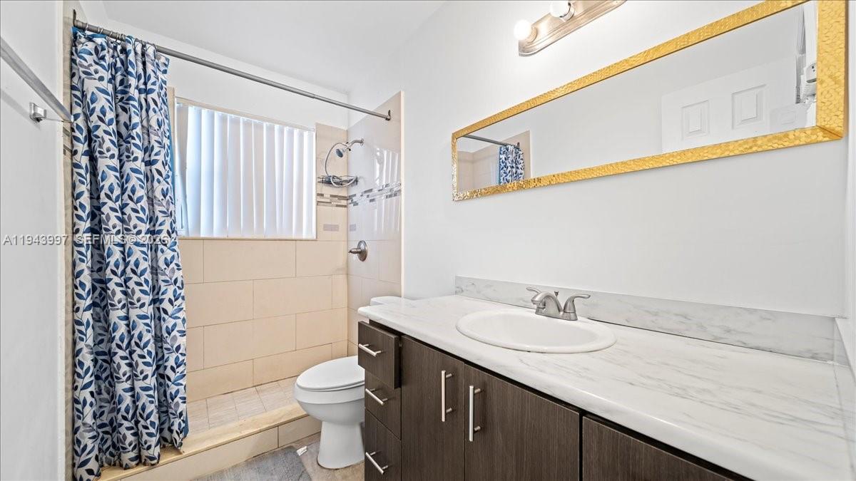 18502 NW 23rd Ct Miami Gardens, FL 33056