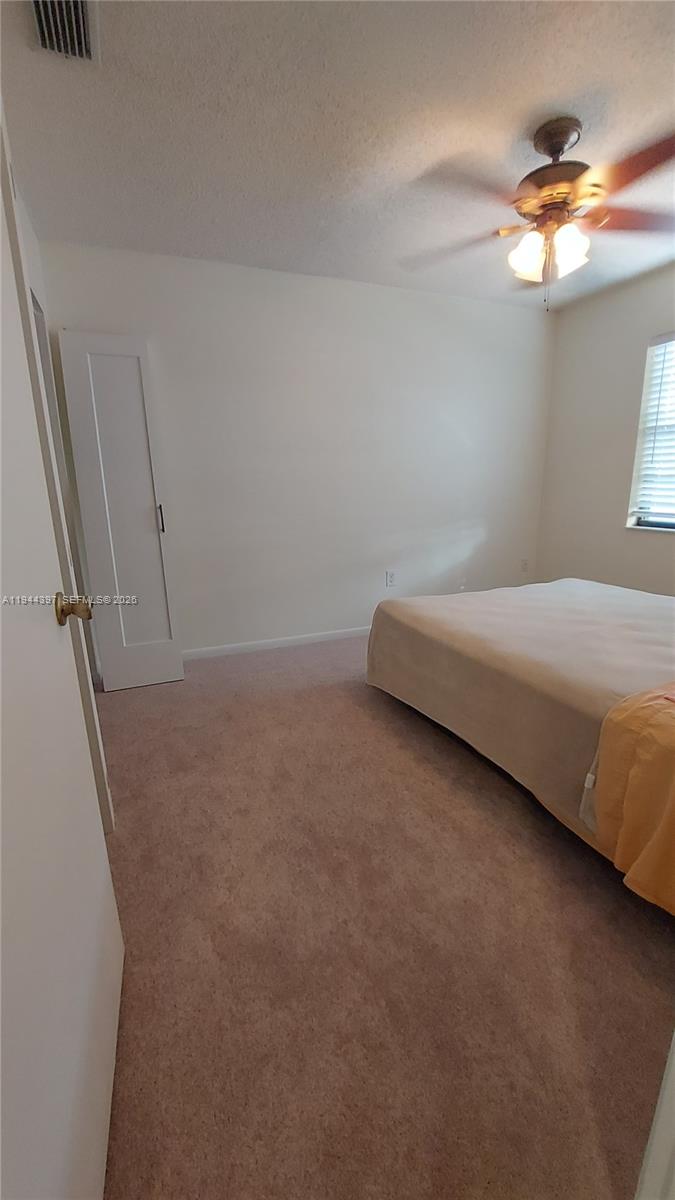 6931 NW 169th Ter Hialeah, FL 33015