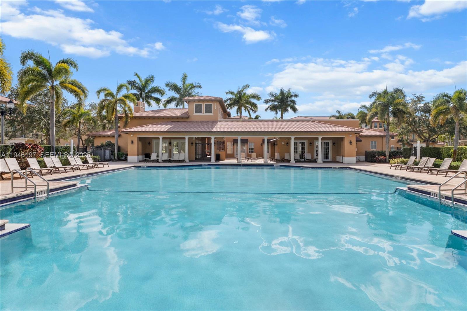 14725 SW 11th St Pembroke Pines, FL 33027