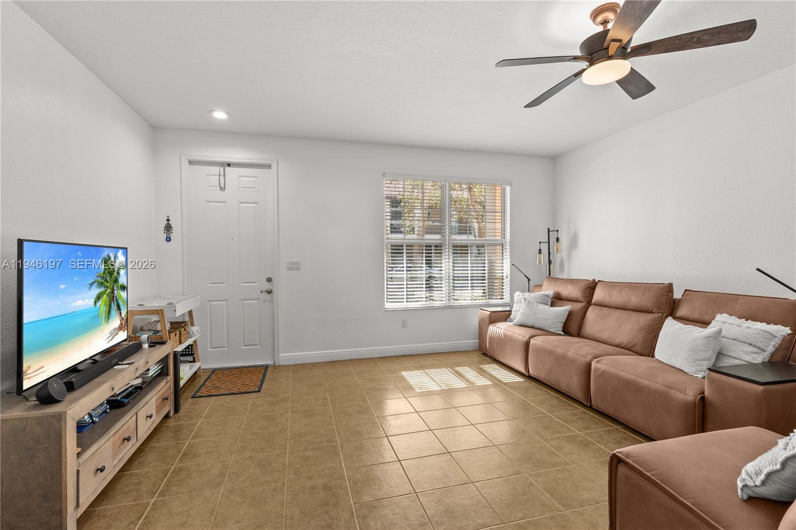 14725 SW 11th St Pembroke Pines, FL 33027