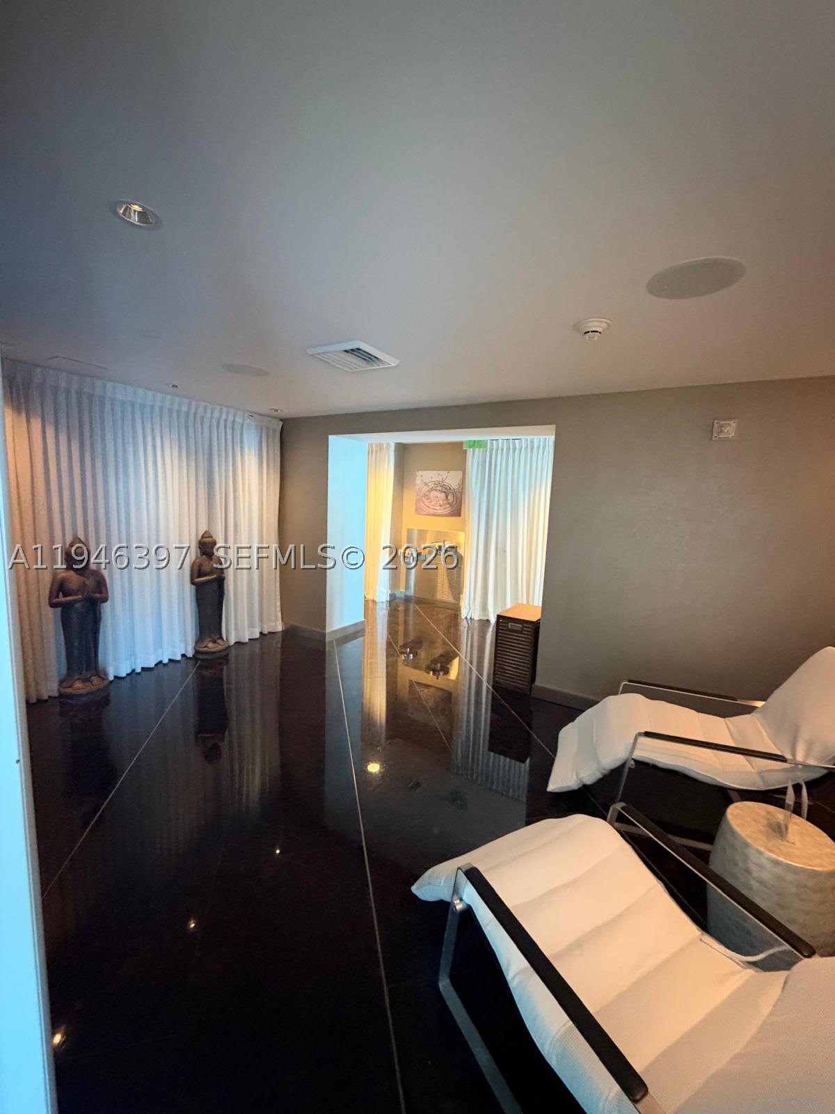 image Jade Beach104