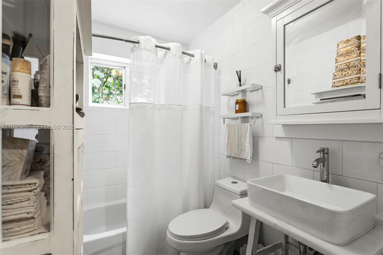 1360 SW 14th St Miami, FL 33145