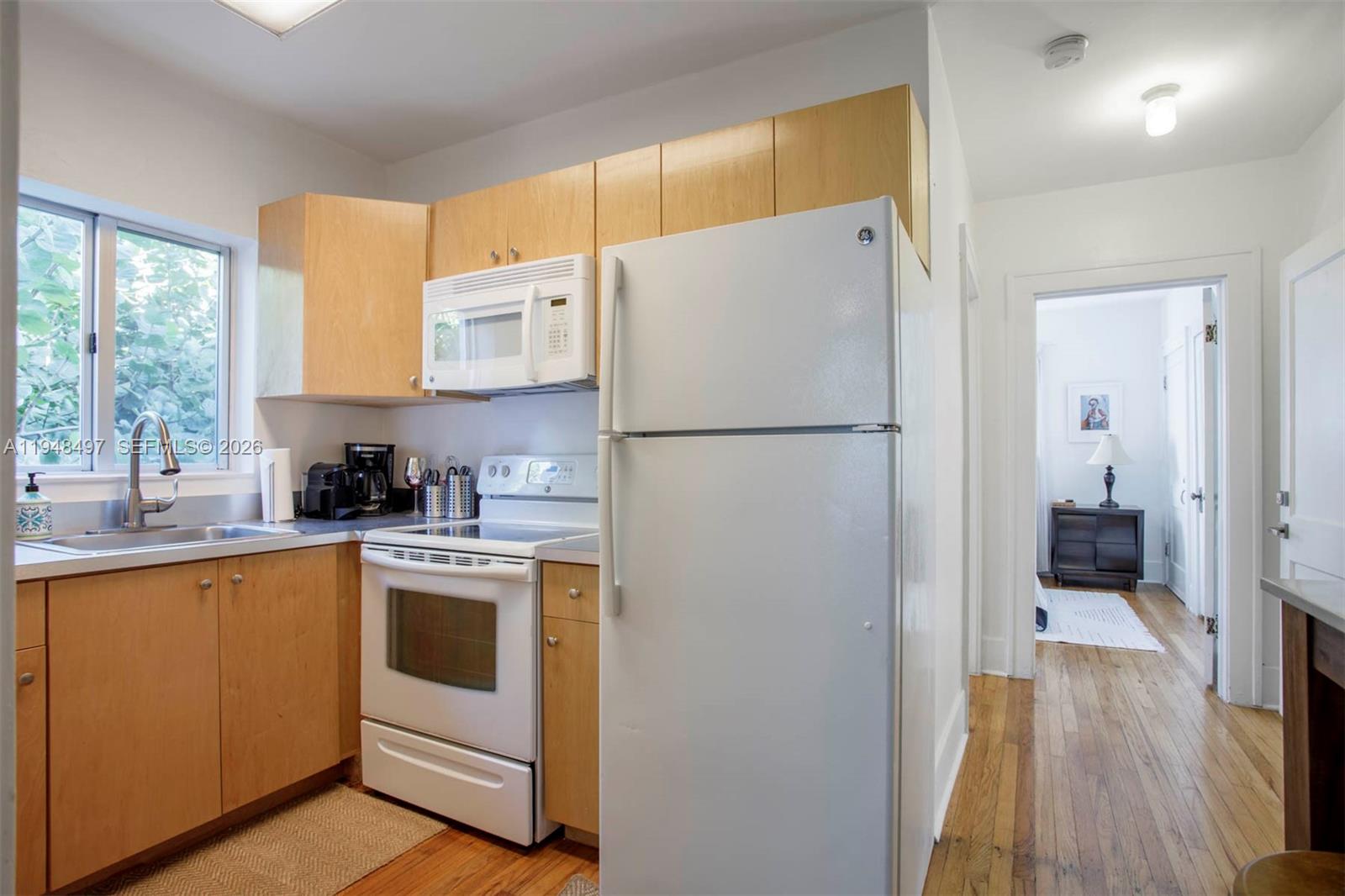 1360 SW 14th St Miami, FL 33145