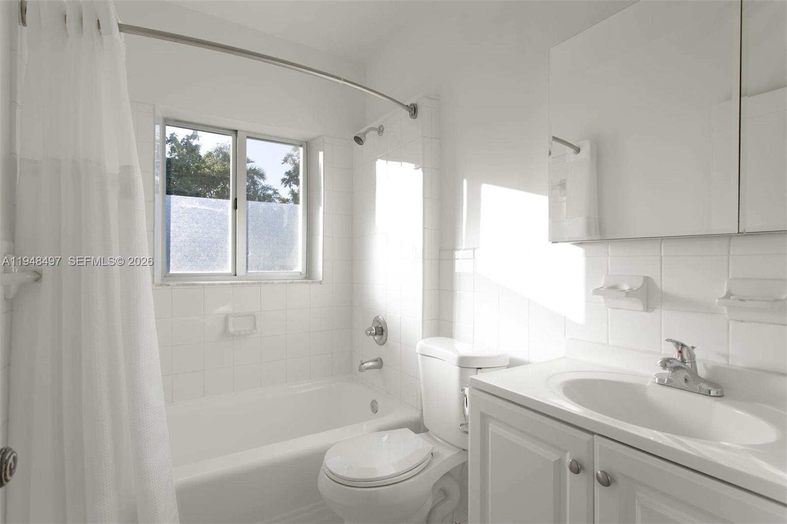 1360 SW 14th St Miami, FL 33145