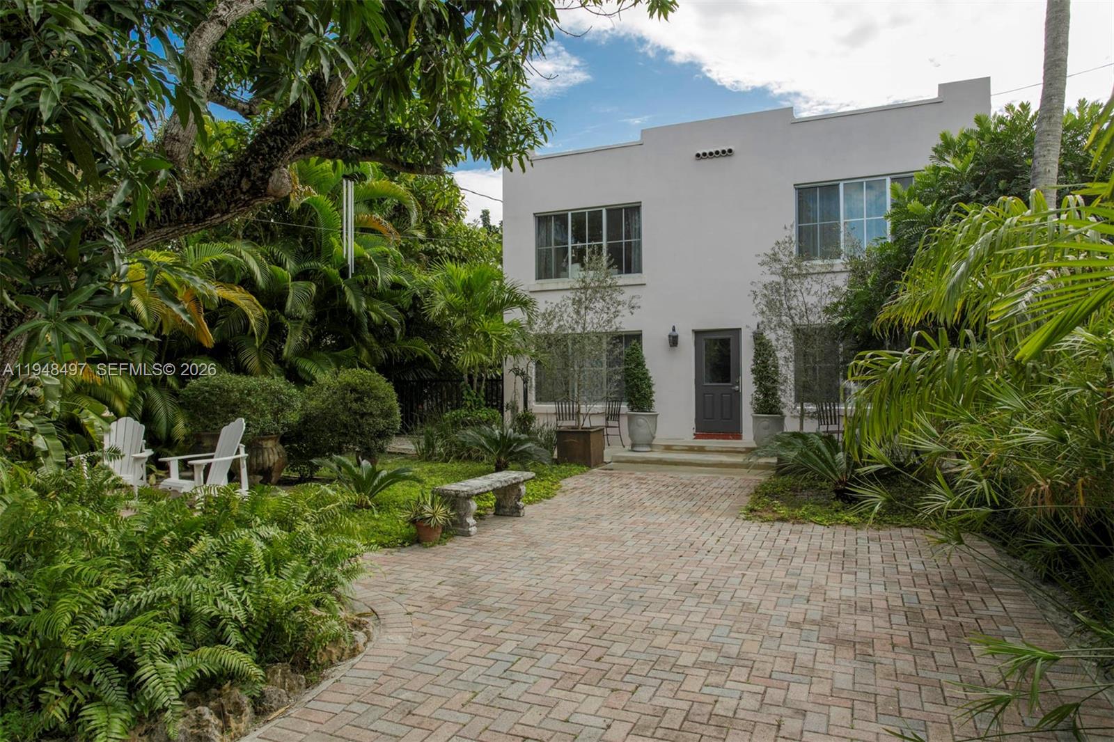 1360 SW 14th St Miami, FL 33145