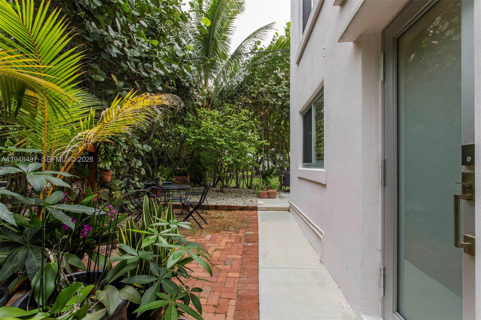 1360 SW 14th St Miami, FL 33145