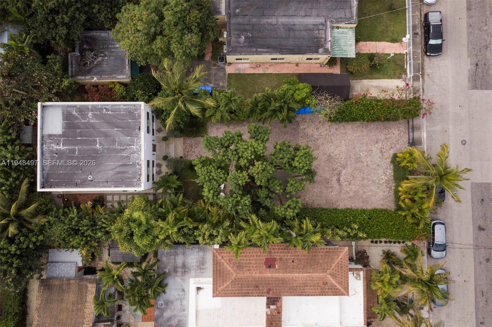 1360 SW 14th St Miami, FL 33145