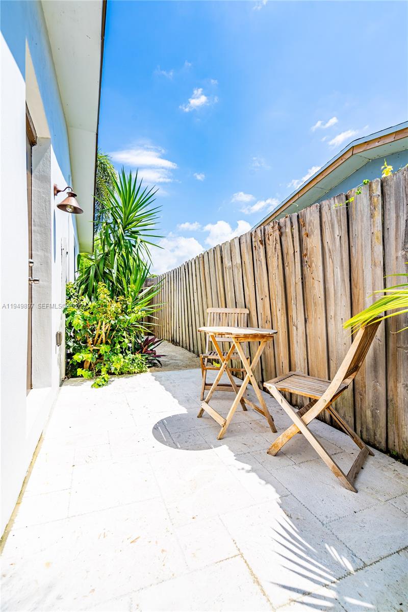 10510 SW 160th St Miami, FL 33157