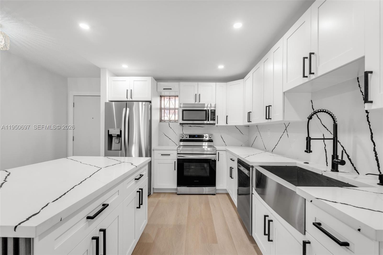 1890 W 56th St #1211