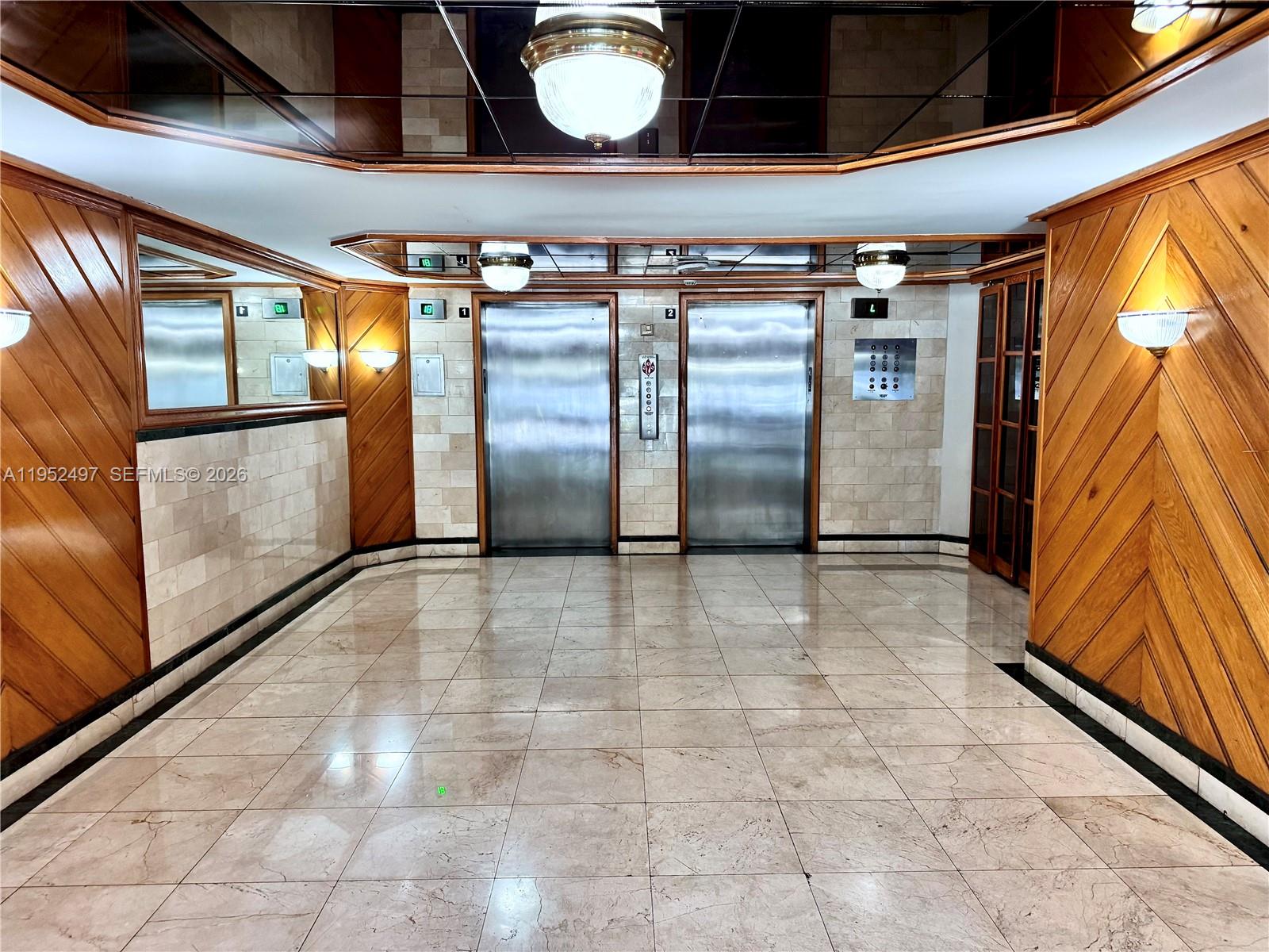 2401 Collins Ave #509 Miami Beach, FL 33140