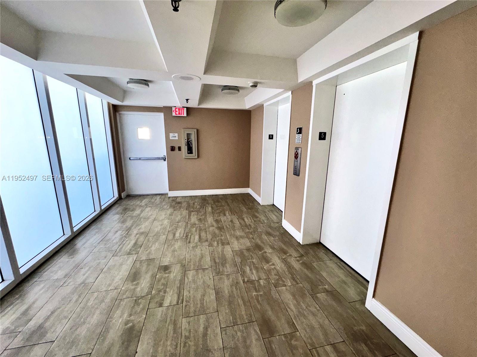 2401 Collins Ave #509 Miami Beach, FL 33140