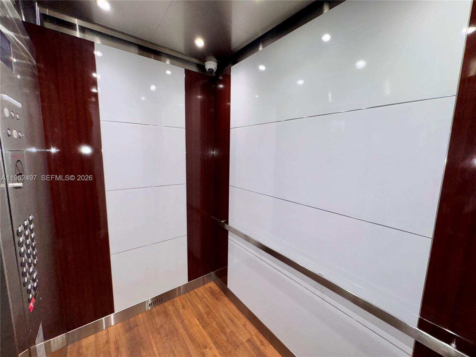 2401 Collins Ave #509 Miami Beach, FL 33140