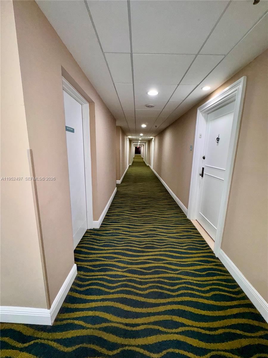 2401 Collins Ave #509 Miami Beach, FL 33140