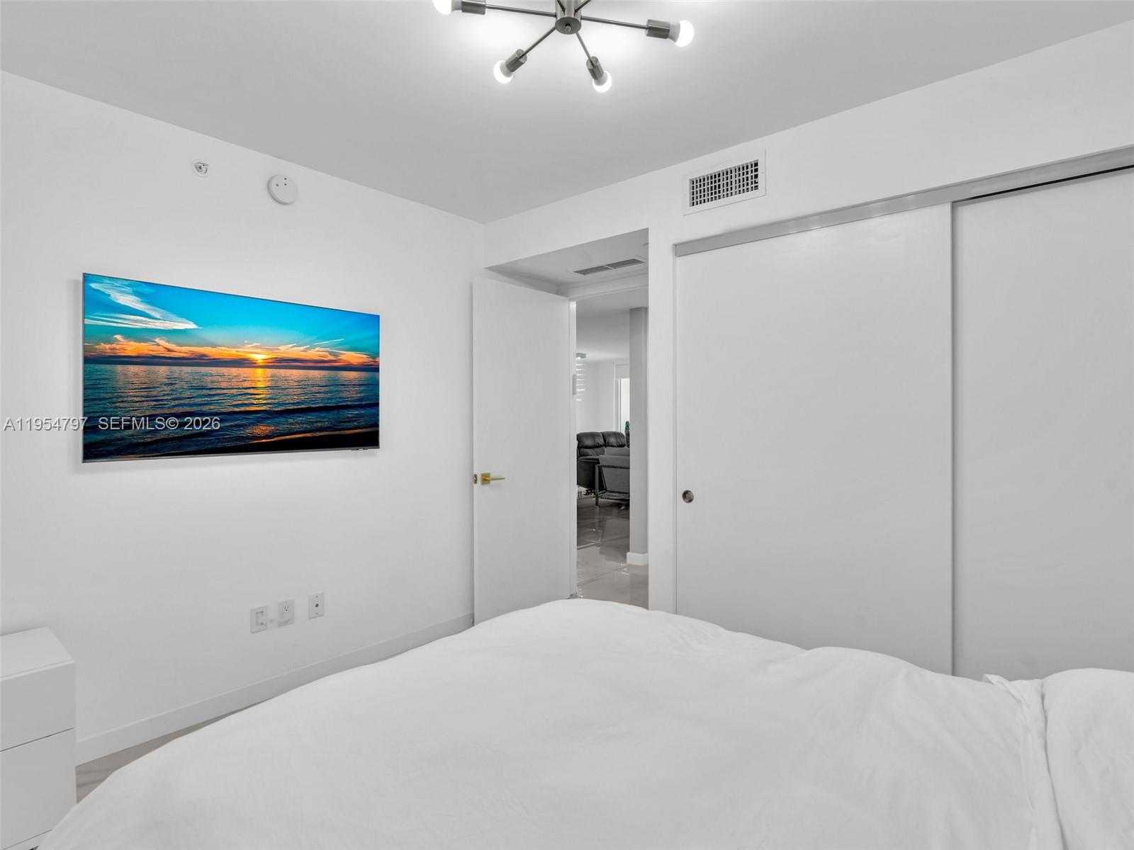 9821 E Bay Hbr Dr #302 Bay Harbor Islands, FL 33154