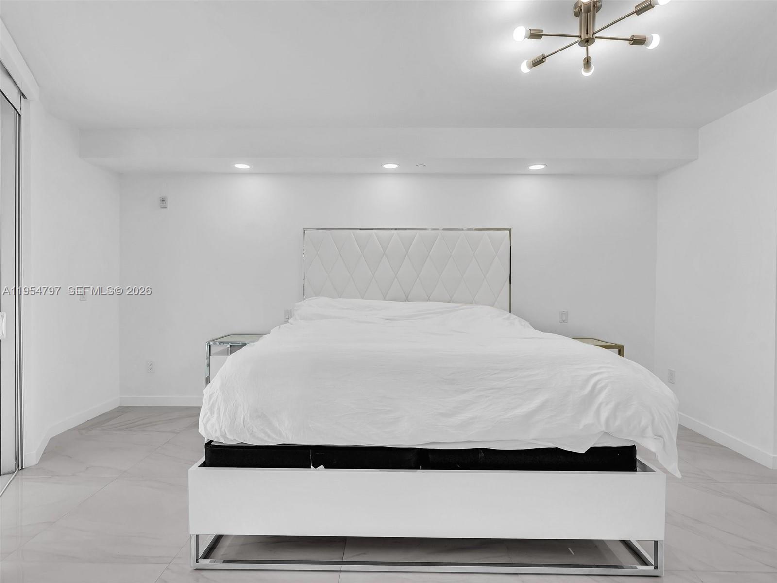 9821 E Bay Hbr Dr #302 Bay Harbor Islands, FL 33154