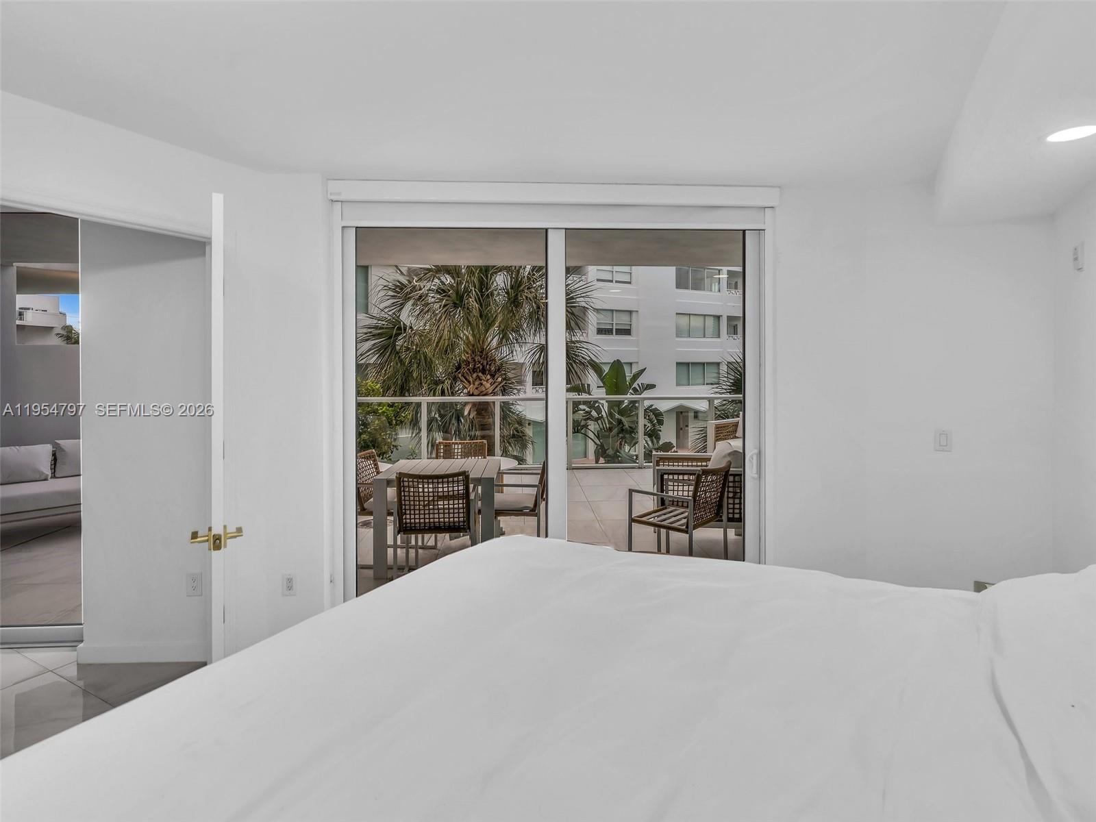 9821 E Bay Hbr Dr #302 Bay Harbor Islands, FL 33154