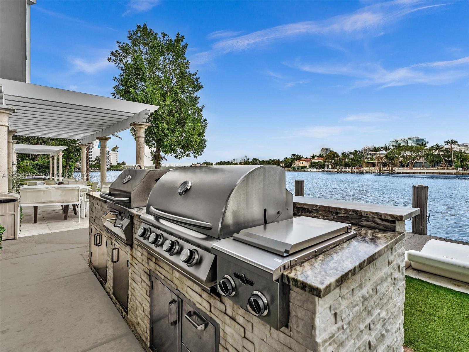 9821 E Bay Hbr Dr #302 Bay Harbor Islands, FL 33154