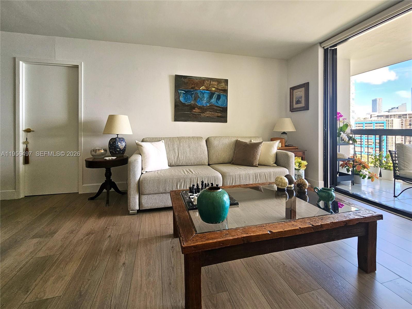 image Brickell Bay Club10