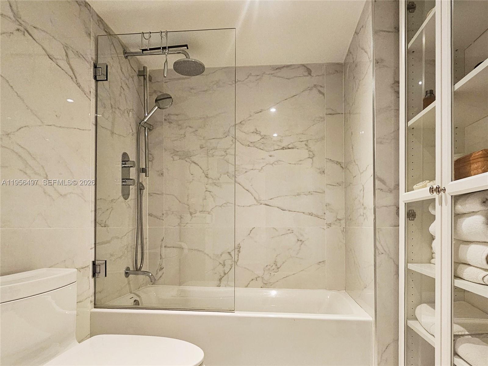 image Brickell Bay Club17