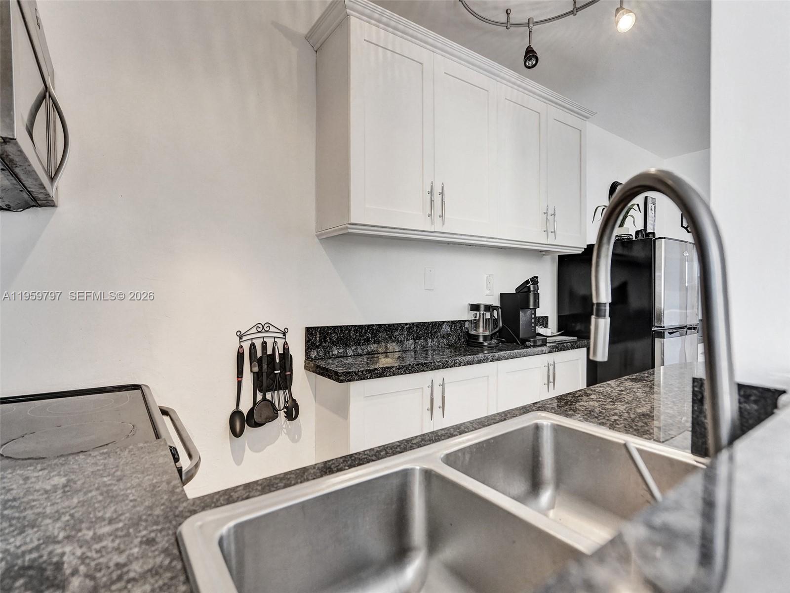 1815 N Surf Rd #202 Hollywood, FL 33019