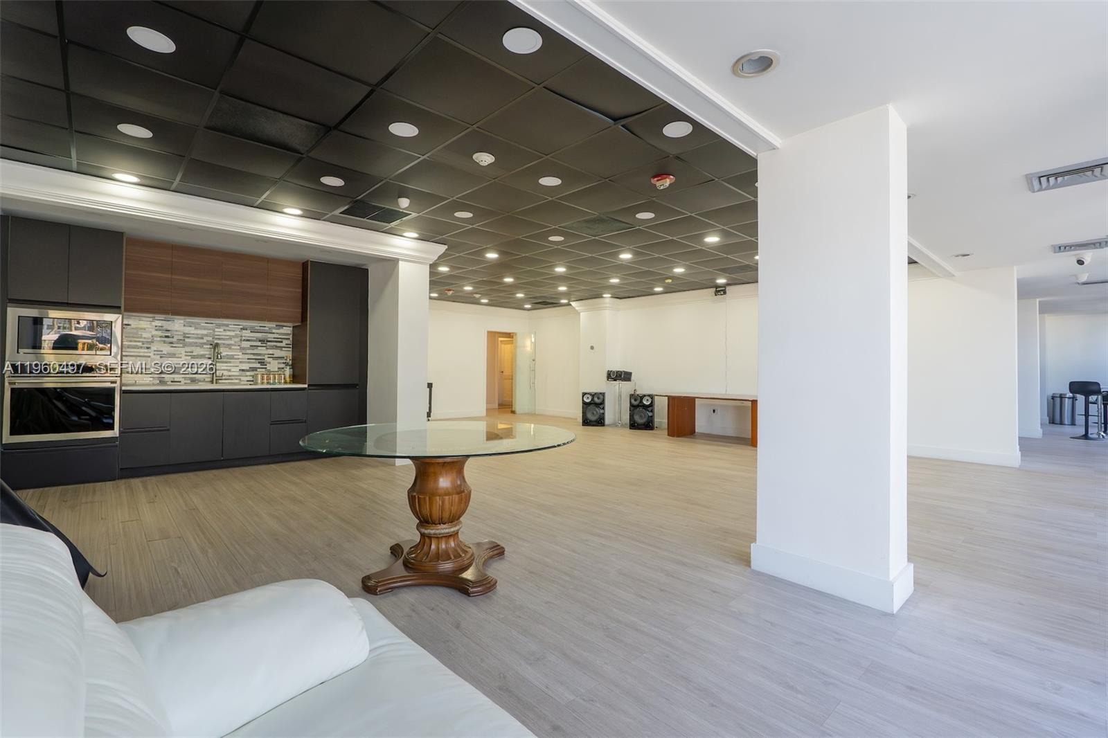 1865 79th St Cswy #11B North Bay Village, FL 33141