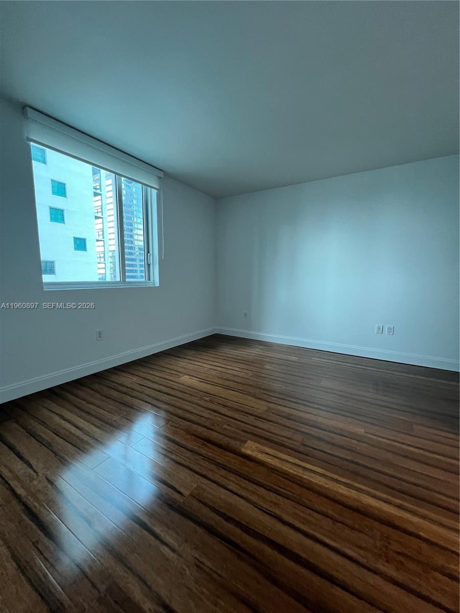 image 500 Brickell West11