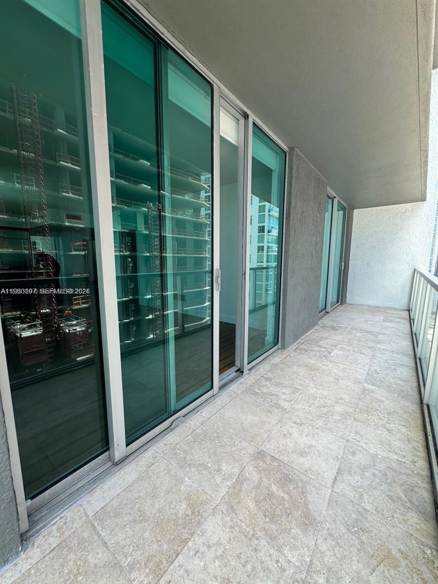 image 500 Brickell West4