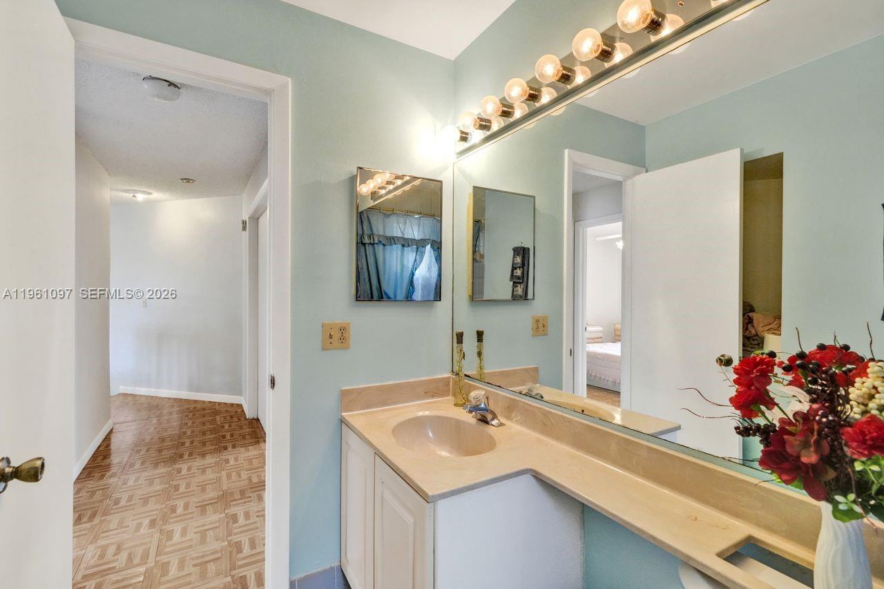 10190 SW 138th Ct Miami, FL 33186