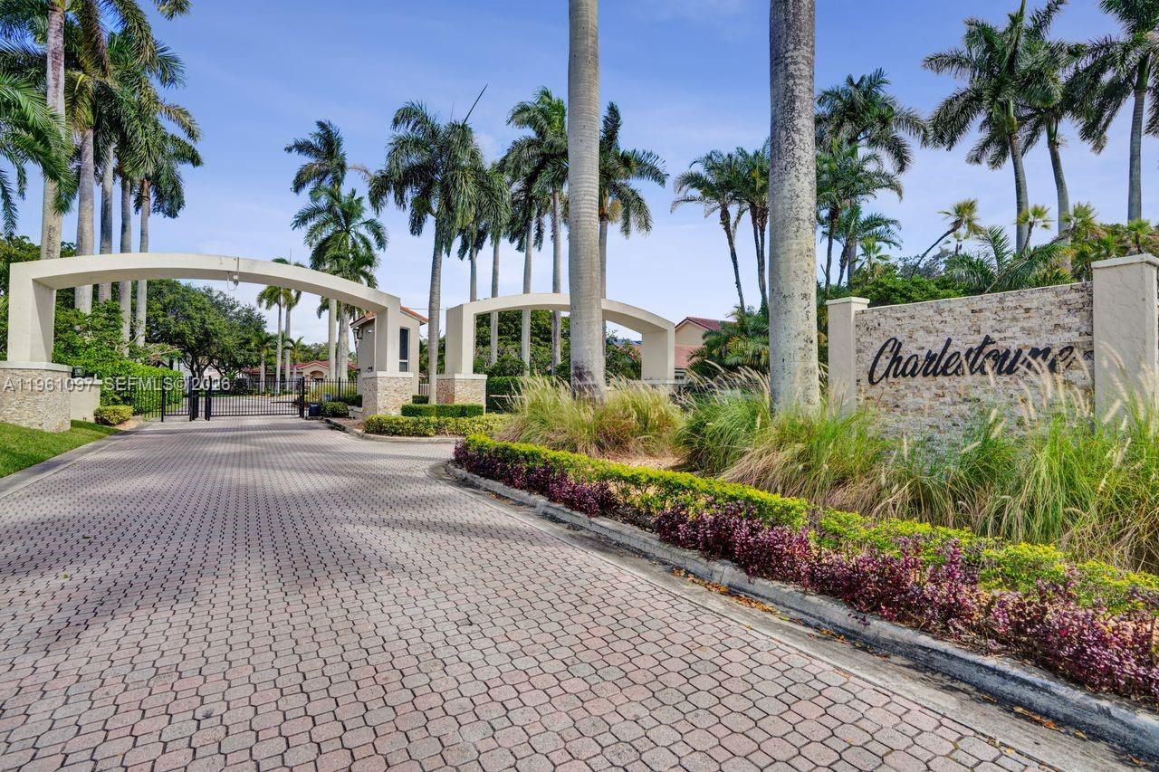 10190 SW 138th Ct Miami, FL 33186