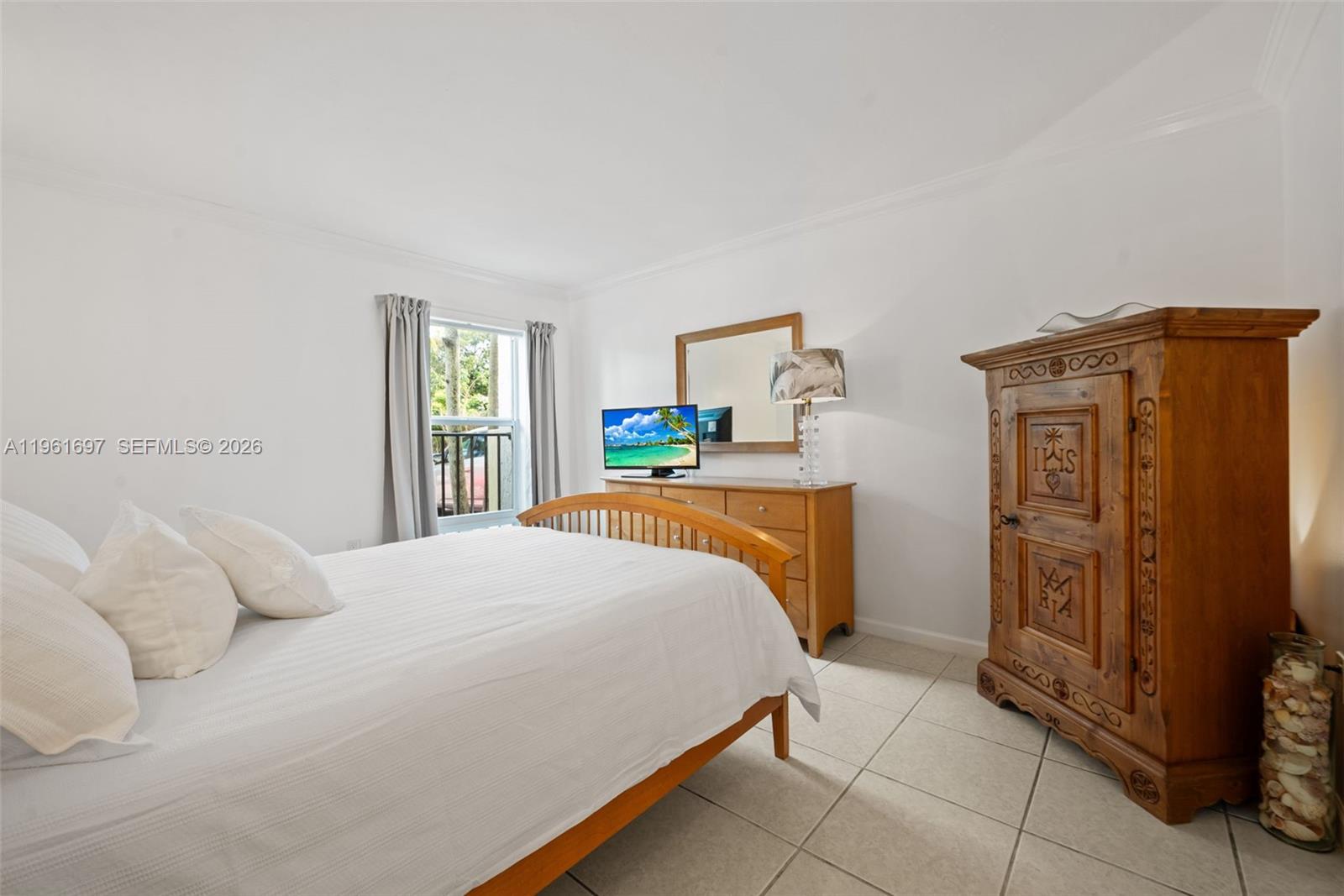 6886 N Kendall Dr #D102 Pinecrest, FL 33156