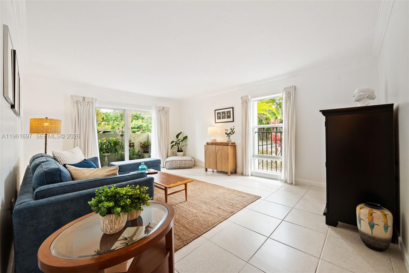 6886 N Kendall Dr #D102 Pinecrest, FL 33156