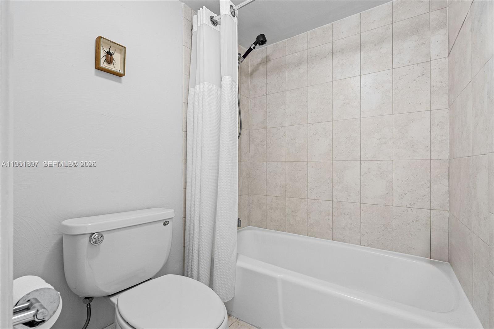 2016 Bay Dr #203 Miami Beach, FL 33141