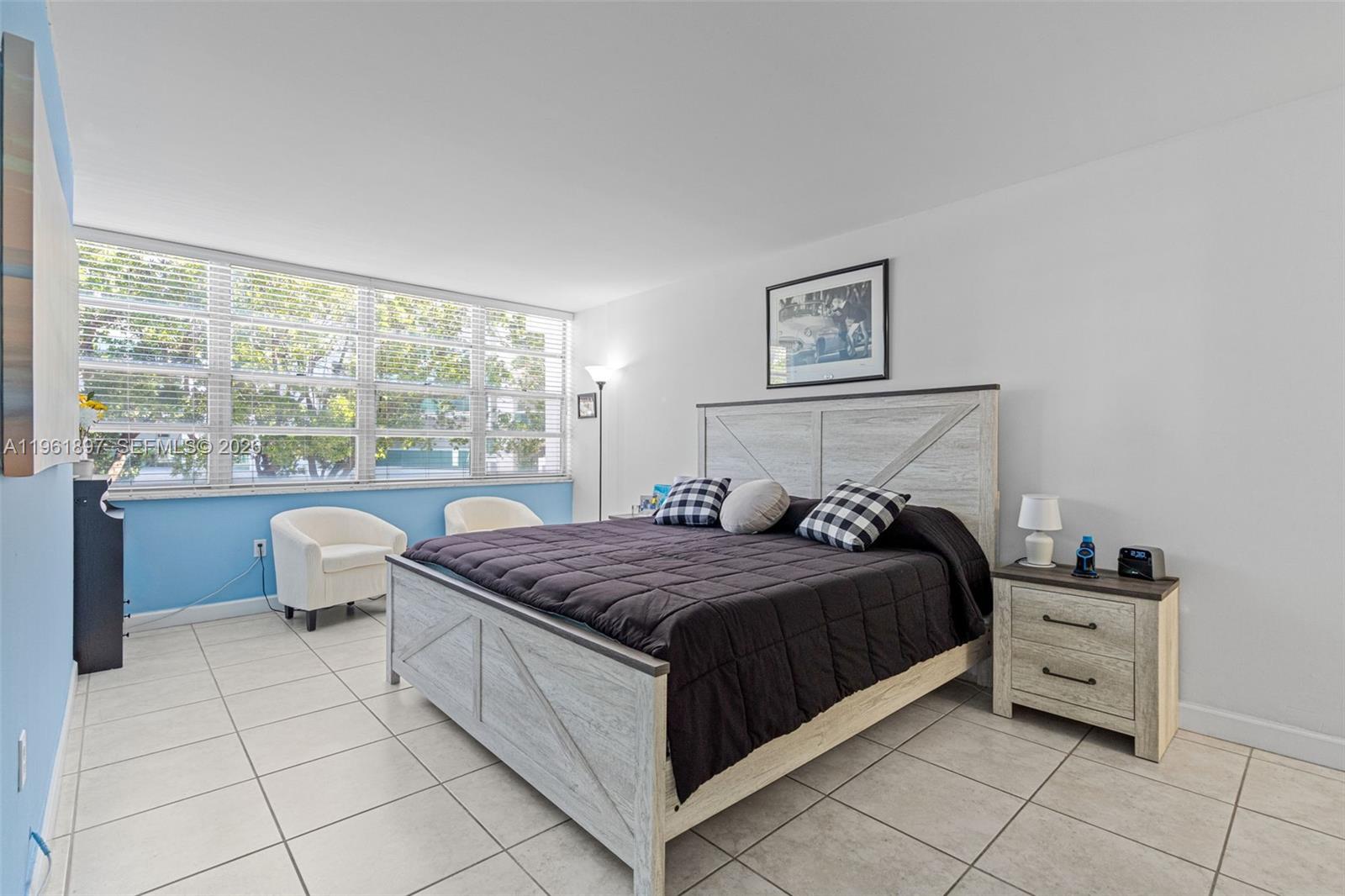 2016 Bay Dr #203 Miami Beach, FL 33141