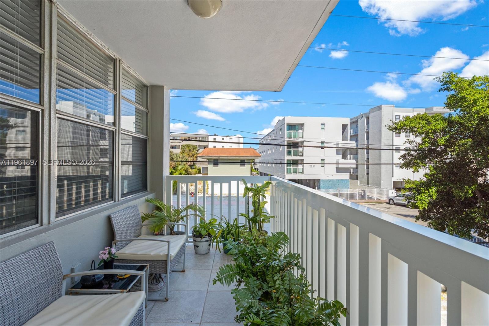 2016 Bay Dr #203 Miami Beach, FL 33141