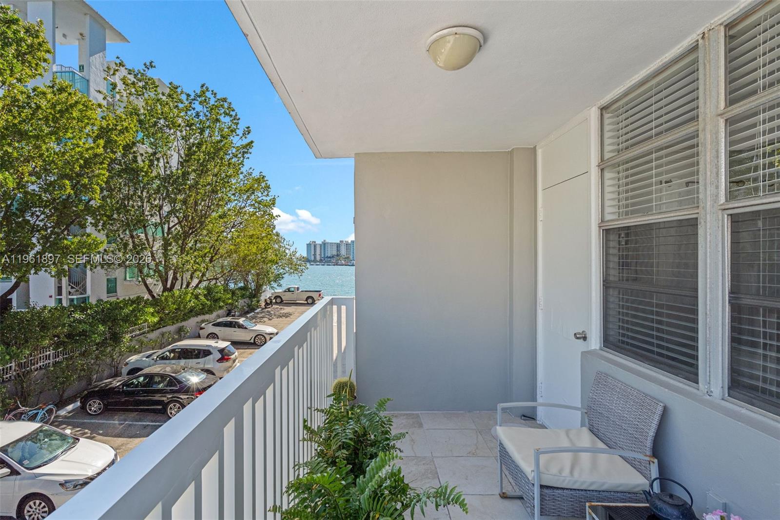 2016 Bay Dr #203 Miami Beach, FL 33141