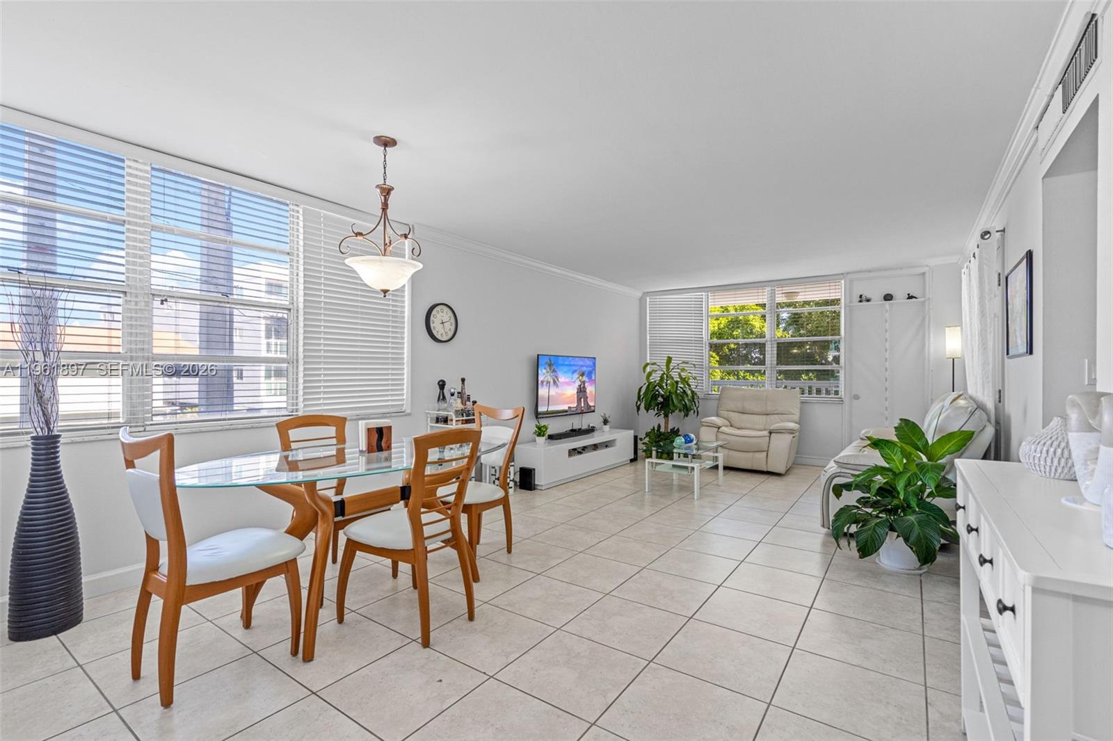 2016 Bay Dr #203 Miami Beach, FL 33141