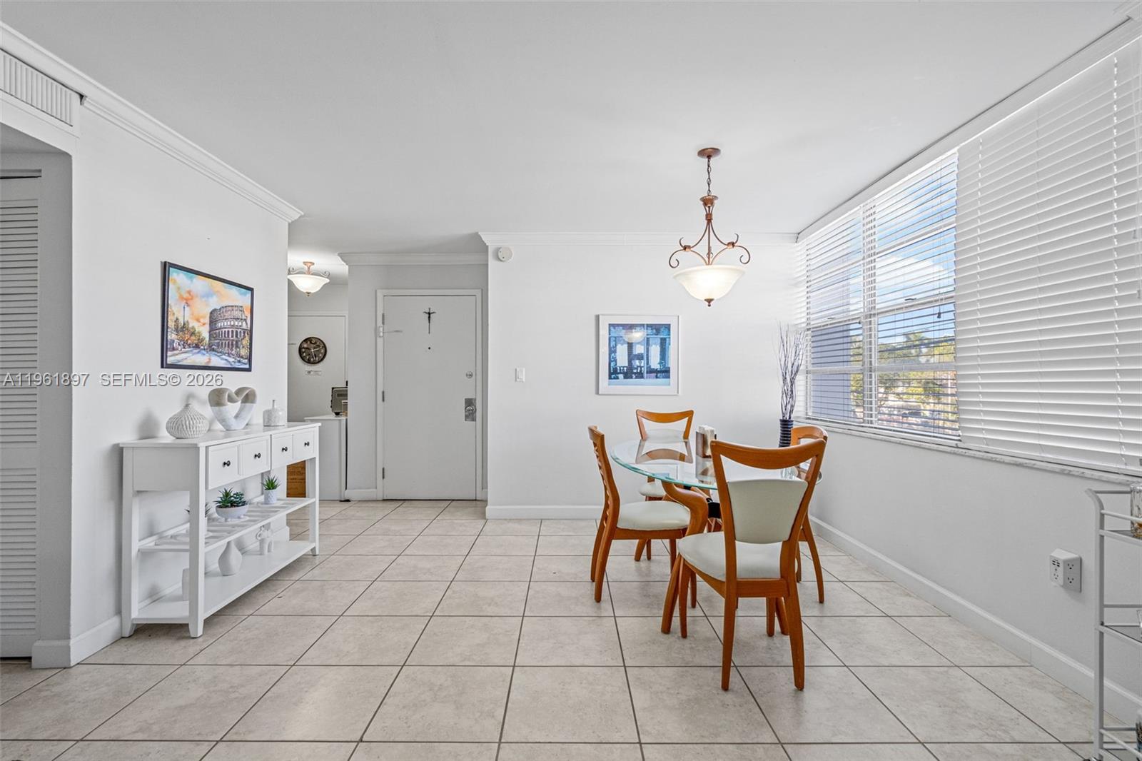 2016 Bay Dr #203 Miami Beach, FL 33141