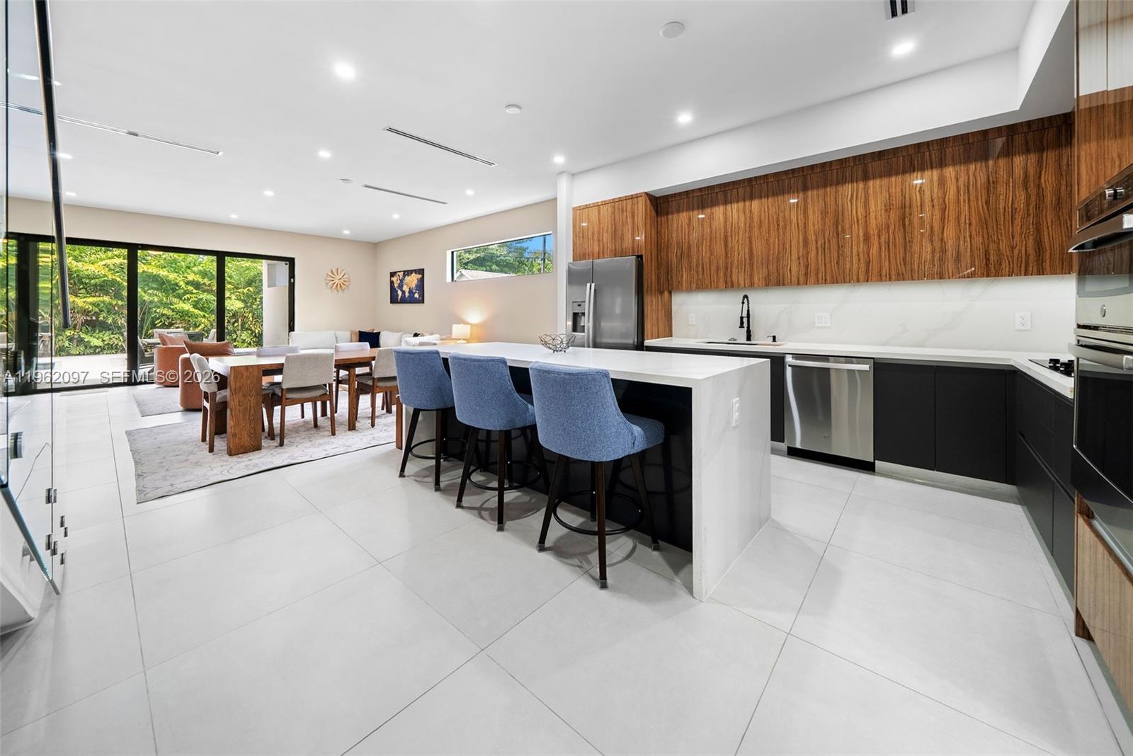 325 SW 16th St #A Fort Lauderdale, FL 33315