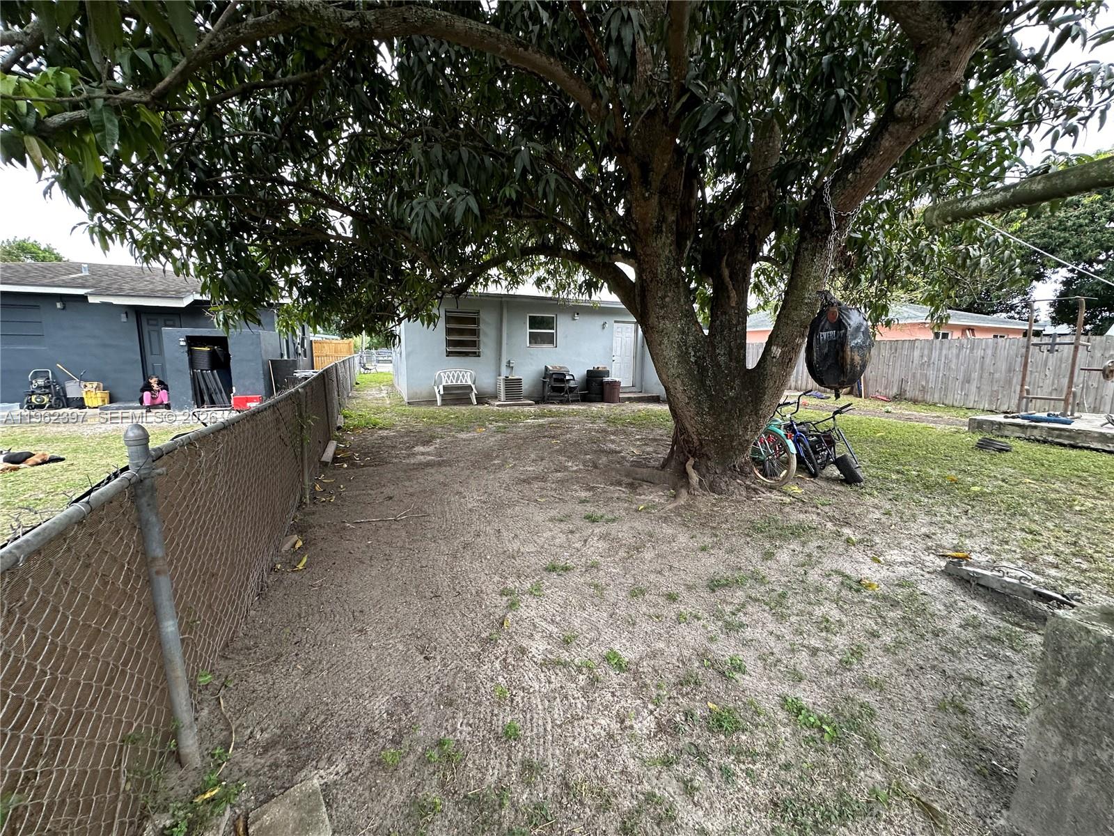 10229 SW 175th St Miami, FL 33157