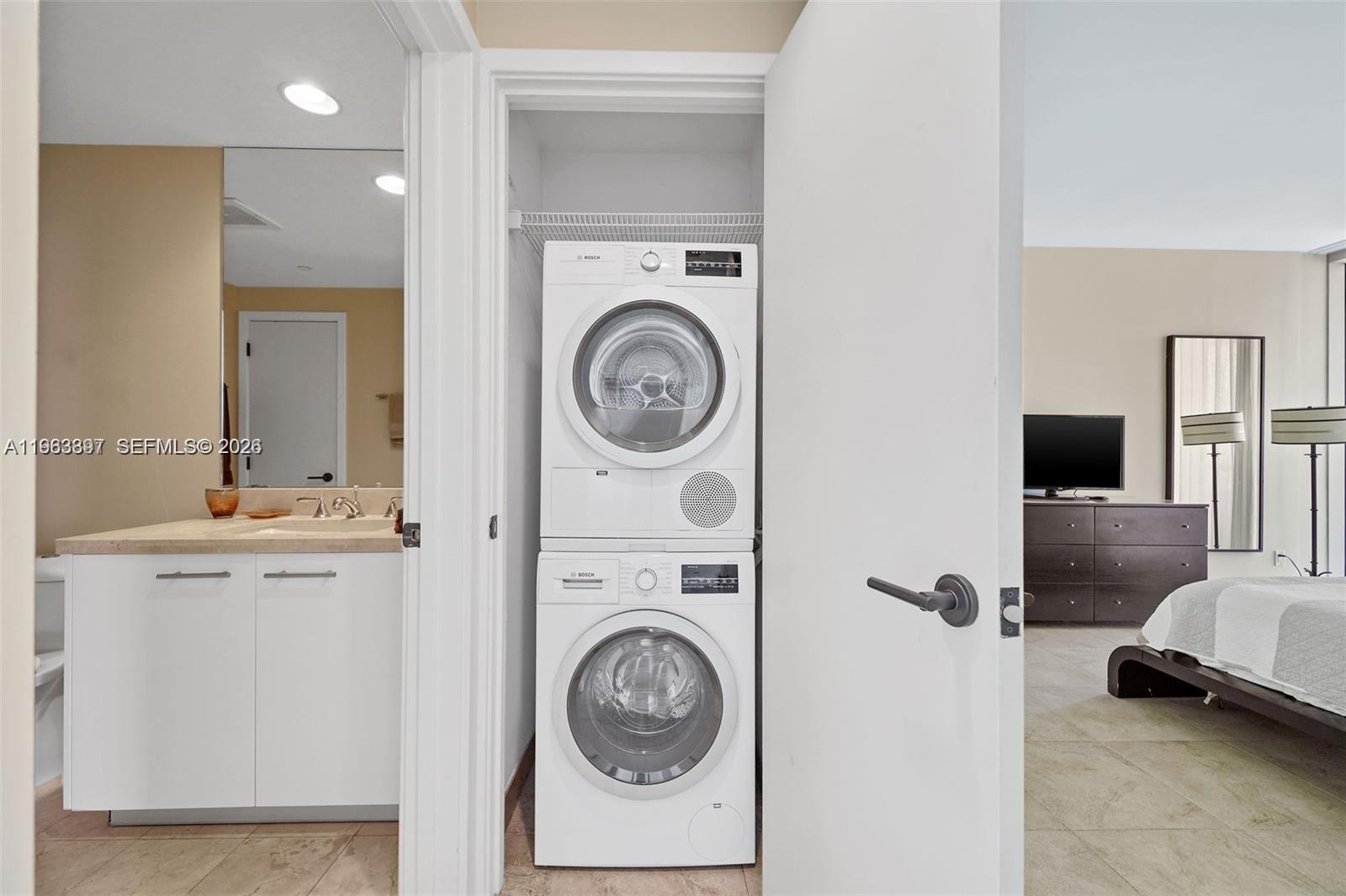 image The Carillon South Tower21