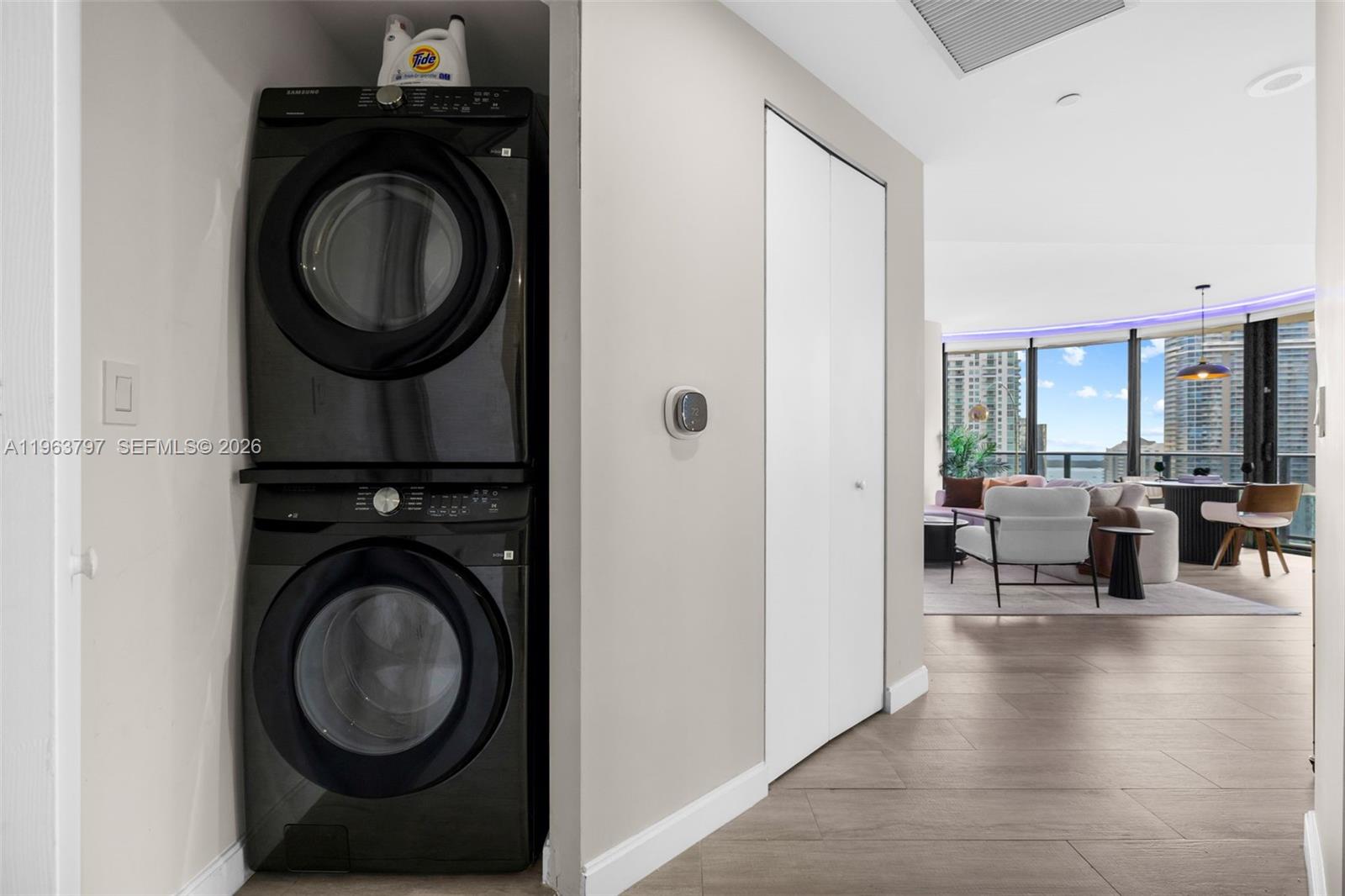 image Brickell Heights East23