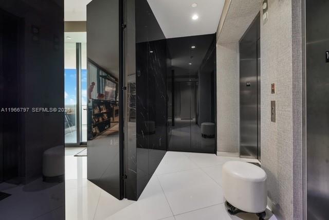 image Porsche Design Tower4