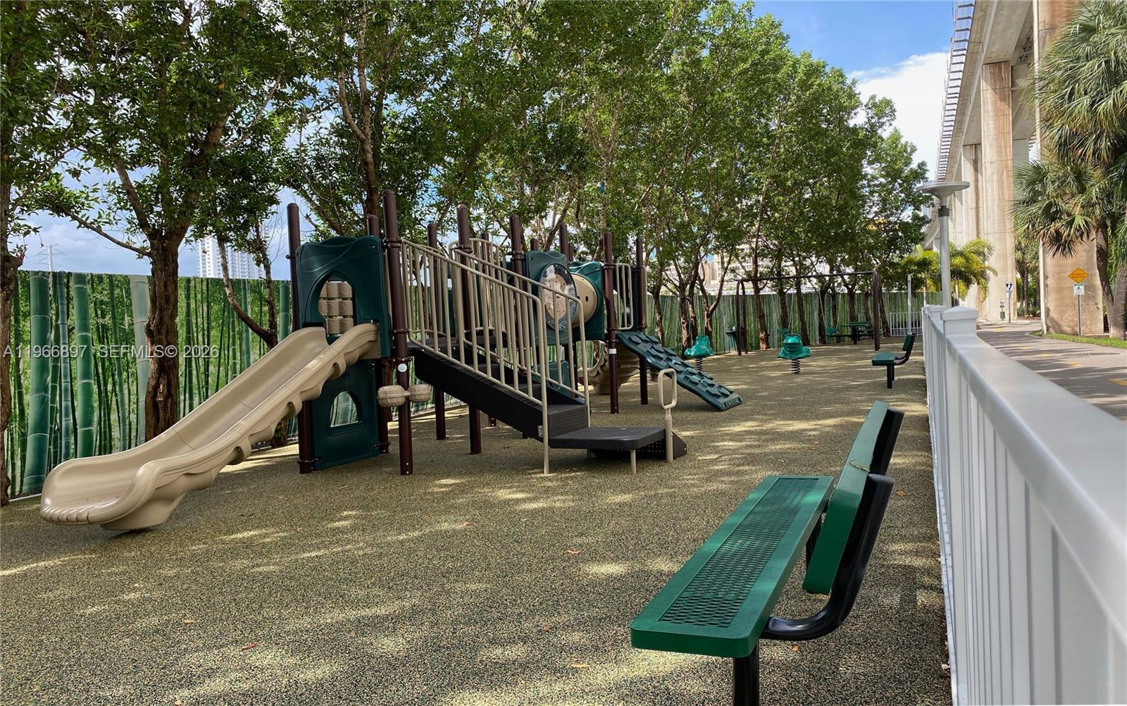 image The Ivy at Riverfront50